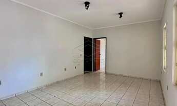 Imagem 2: LINDA CASA COM 3 DOMITÓRIOS EM EXCELENTE LOCALIZAÇÃO