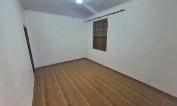 Imagem 4: Aluga-se ótima casa beira de rua, direto com proprietário! Taxa ja inclusa!