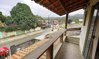 Imagem: Casa com 4 quartos à venda por R$ 700.000