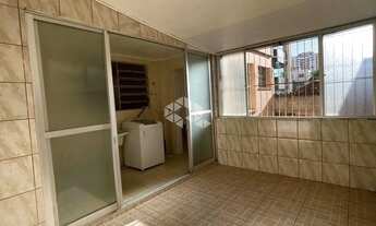 Imagem 5: Apartamento de 03 quartos com dependência, vaga de garagem e terraço com quiosque e churra