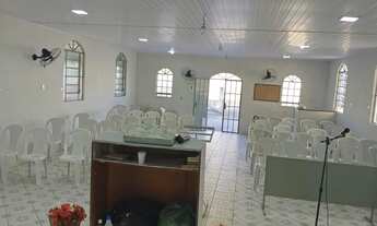 Imagem 6: Vendo salão montada pra igreja, com 200 m² com duas (2) kitnets fundos, murada e gradeada