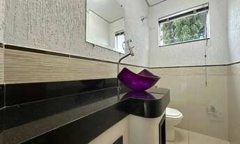 Imagem 4: Sobrado Alto Padrão com 4 Suítes, Piscina e Churrasqueira