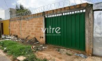 Imagem: Casa à venda no bairro São Jorge em Uberlândia