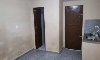 Imagem 4: Alugo casa em Felipe camarão R$380,00não paga água