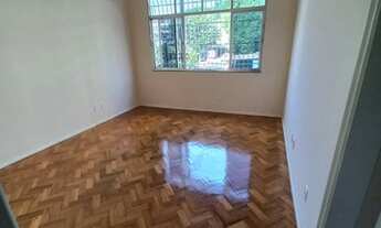 Imagem 2: Excelente apartamento, muito amplo elétrica e hidráulica novas