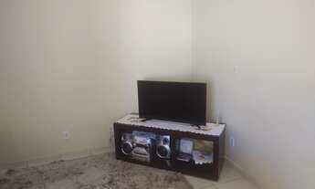 Imagem 2: Vende-se casa no bairro Califórnia em Patos de Minas. 03 quartos sendo 01 suíte