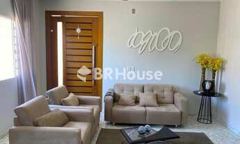 Imagem 2: Sobrado para venda tem 276 metros quadrados com 3 quartos em Jardim Santa Marta - Cuiabá