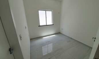 Imagem 2: Casa para venda possui 201 metros quadrados com 3 quartos em Jangurussu - Fortaleza - CE