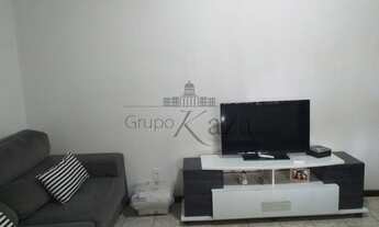 Imagem 2: Casa para venda no Jardim America SJC possui 95 metros quadrados com 3 quartos