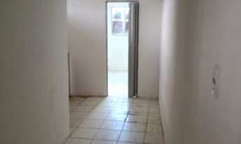 Imagem 6: Aluga-se Apt. 2 andar. . Valor 500. Com água e energia incluso após