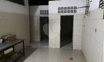 Imagem 6: Casa comercial com 400 m² para locação, adequada para bar, restaurante, drogaria e outras