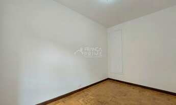 Imagem 2: Casa de vila aconchegante ao lado da estação de metrô em Pinheiros