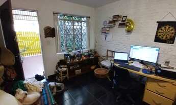 Imagem 5: Casa à venda em Pinheiros, com 2 dormitórios . Localização privilegiada