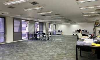 Imagem 2: 250 m² | 5 vagas