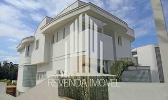 Imagem 2: CASA ALPHAVILLE/ 4 SUITES / PISCINA / 6 VAGAS DE CARRO / AR CONDICIONADO