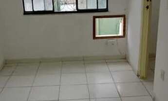 Imagem 3: Alugo boa casa no segundo andar de 1qt na Rua Regencia - Realengo