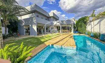 Imagem: Casa em Condominio, Mobiliada. 4 Quartos