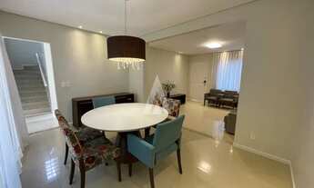 Imagem 4: Lindo sobrado para venda possui 172 metros quadrados com 3 quartos em Saguaçu - Joinville