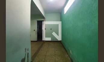 Imagem 3: Casa para Aluguel - Cabral, 3 Quartos, 200 m2