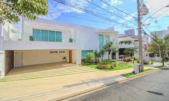 Imagem 3: Casa de condomínio sobrado para venda possui 780 metros quadrados