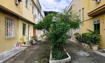 Imagem 3: Oportunidade...Ótima Casa de Vila Duplex.. Distribuída em: 1º PISO - Espaçosa S