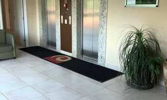 Imagem 2: Andar alto completamente mobiliada vista total piscina 2 vagas Ponta Negra