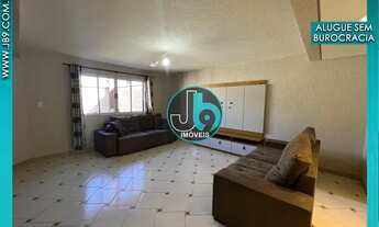 Imagem 5: Excelente sobrado para locação no Xaxim com 3 vagas de garagem e ótimo espaço de ático