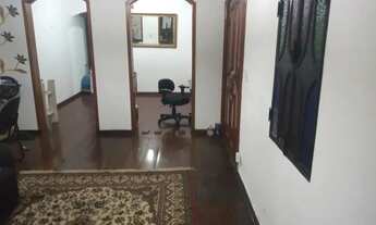 Imagem 4: Sobrado grande com ,3 quartos um suite com closed 3 salas ..cozinha planejada e quartos co