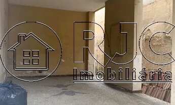 Imagem 4: Imóvel para venda possui 211 metros quadrados com 3 quartos em Tijuca - Rio de Janeiro - R