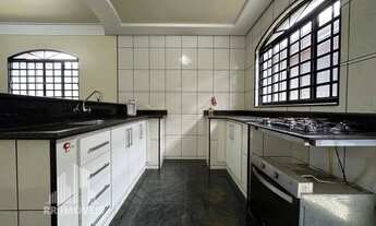 Imagem 6: RR0185D Casa 229m² PARQUE NOVO MUNDO - OPORTUNIDADE - 3 Dorms 4 Vagas - Americana, SP - Ót