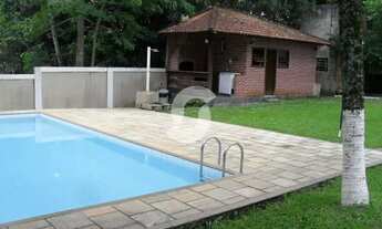 Imagem 2: Vendo casa com 4 quartos em Rio do Ouro - Niterói - RJ