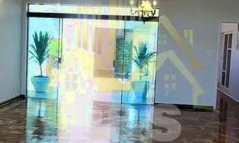 Imagem 4: Casa Ampla no Centro com Piscina Ideal para Morar ou Comércio