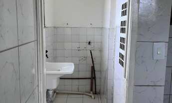 Imagem 7: Alugo apartamento 2 quartos e garagem 1.300,00 Porto da madeira