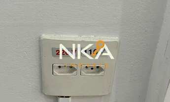 Imagem 7: SALA COMERCIAL C/ FACHADA BLINDEX EM AVENIDA