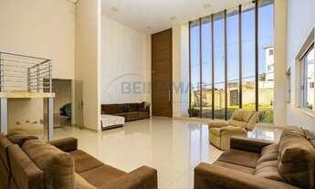 Imagem: Sobrado à Venda com 6 Quartos, 5 Suítes