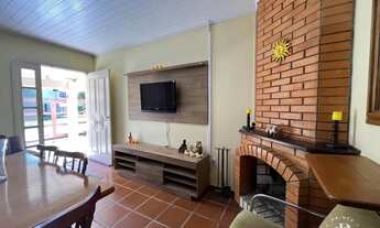 Imagem 2: Casa mobiliada com 3 dormitórios no centro de Imbé