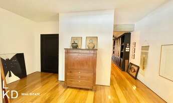 Imagem 6: Apartamento reformado na quadra da praia do Leblon com 240 m²