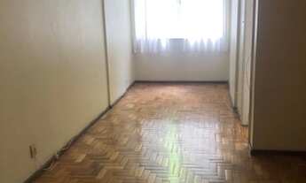 Imagem 4: Apartamento para venda tem 70 metros quadrados com 2 quartos em Copacabana - Rio de Janeir