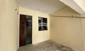 Imagem 4: Casa para venda possui 108 metros no bairro Montese