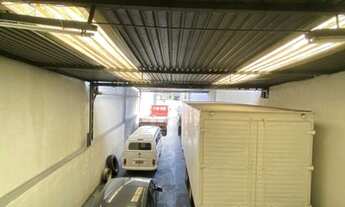 Imagem: 280m2 em área livre com Salas ao fundo