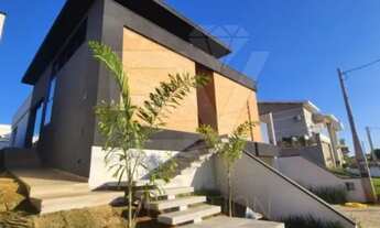 Imagem 2: Casa de condomínio para venda com 206 metros quadrados com 3 quartos em Centro - Taubaté