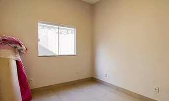 Imagem 7: Esta casa, com 118m² de área construída em um terreno de 180m², está localizada no Setor U