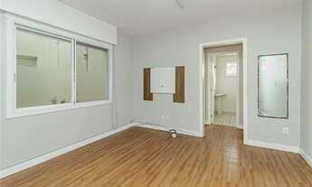 Imagem 2: Apartamento com 1 Dormitorio(s) localizado(a) no bairro SAO GERALDO em Porto Alegre / Re