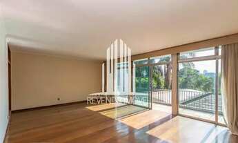 Imagem: Casa à venda com 605m², 4 quartos e 6