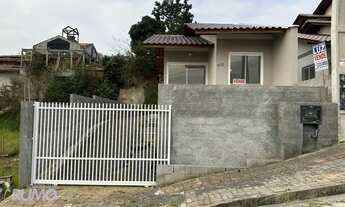 Imagem 2: Casa com 02 dormitórios edificada em terreno de 203m²