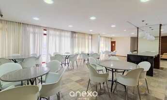 Imagem 4: Espaços amplos e muito conforto é o que define esse belíssimo apartamento