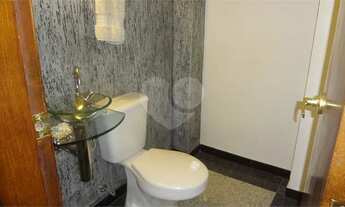 Imagem 4: More próximo da estação do metrô Fradique Coutinho