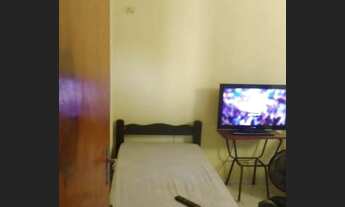 Imagem 5: Alugo casas e kitnets no centro de Peçem