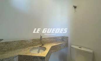 Imagem 2: Duas suítes vista livre, pertinho da praia. Vaga demarcada. Lazer Completo!