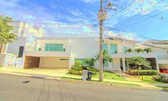 Imagem 2: Casa de condomínio sobrado para venda possui 780 metros quadrados